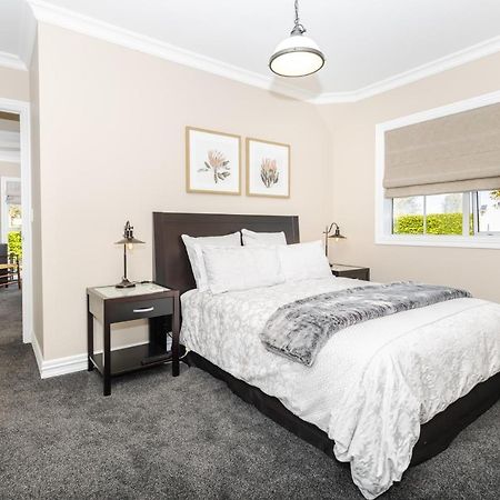 Sweet Magnolia 1 Or 2 Bedroom Suite St Kilda Cambridge With Complimentary Continental Breakfast Екстериор снимка