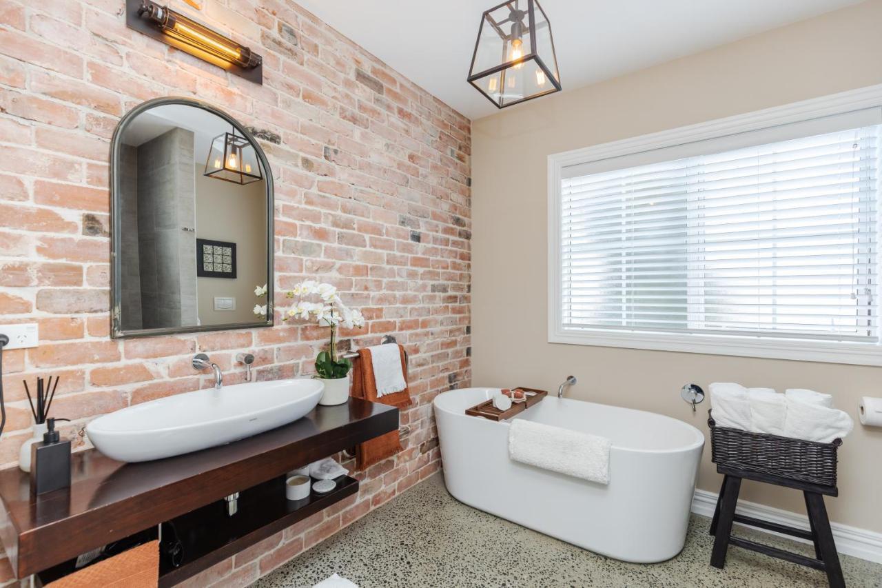 Sweet Magnolia 1 Or 2 Bedroom Suite St Kilda Cambridge With Complimentary Continental Breakfast Екстериор снимка