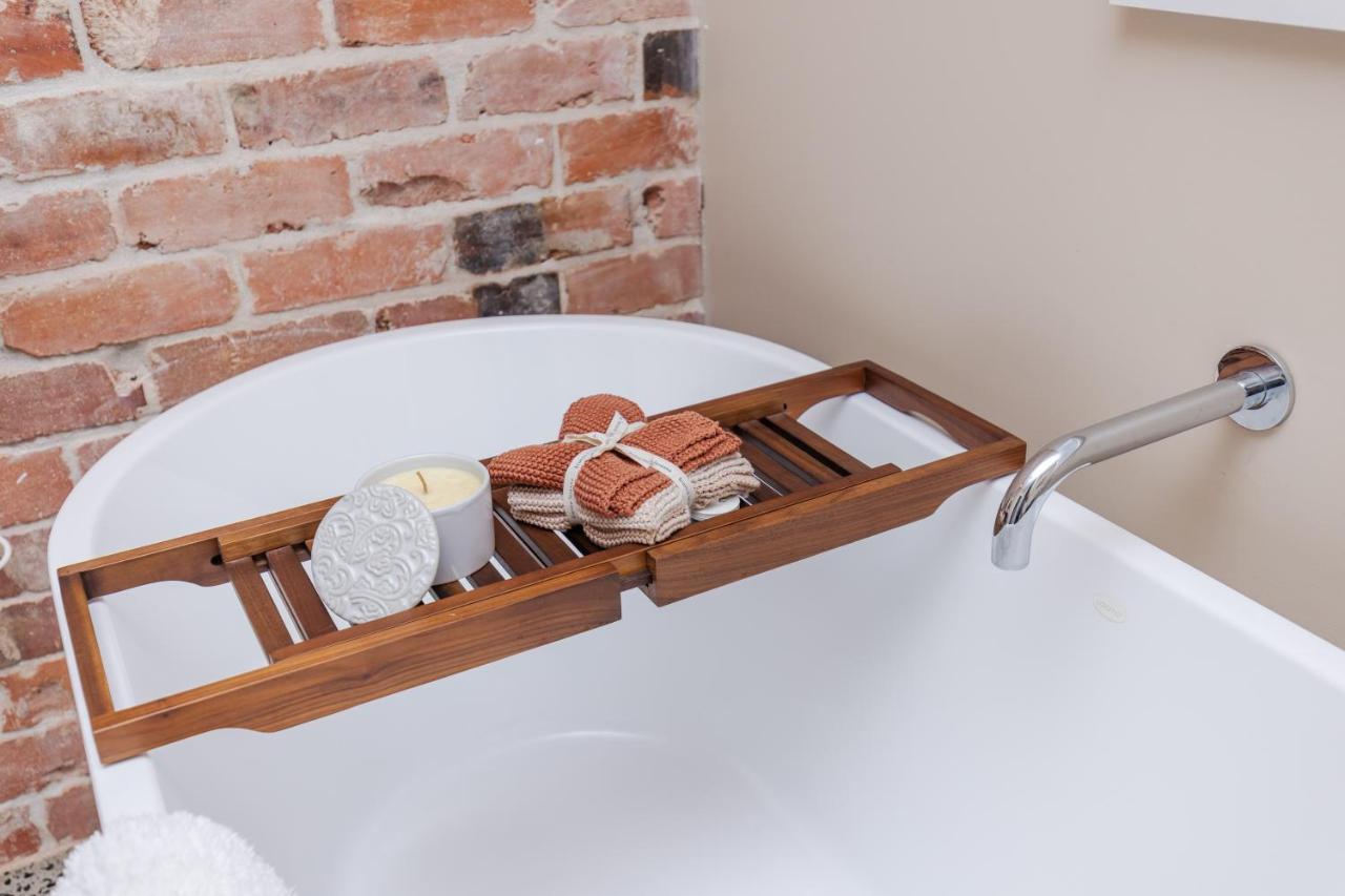 Sweet Magnolia 1 Or 2 Bedroom Suite St Kilda Cambridge With Complimentary Continental Breakfast Екстериор снимка
