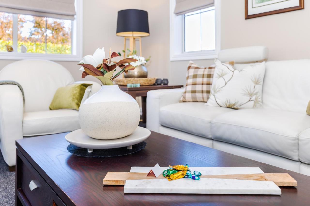 Sweet Magnolia 1 Or 2 Bedroom Suite St Kilda Cambridge With Complimentary Continental Breakfast Екстериор снимка