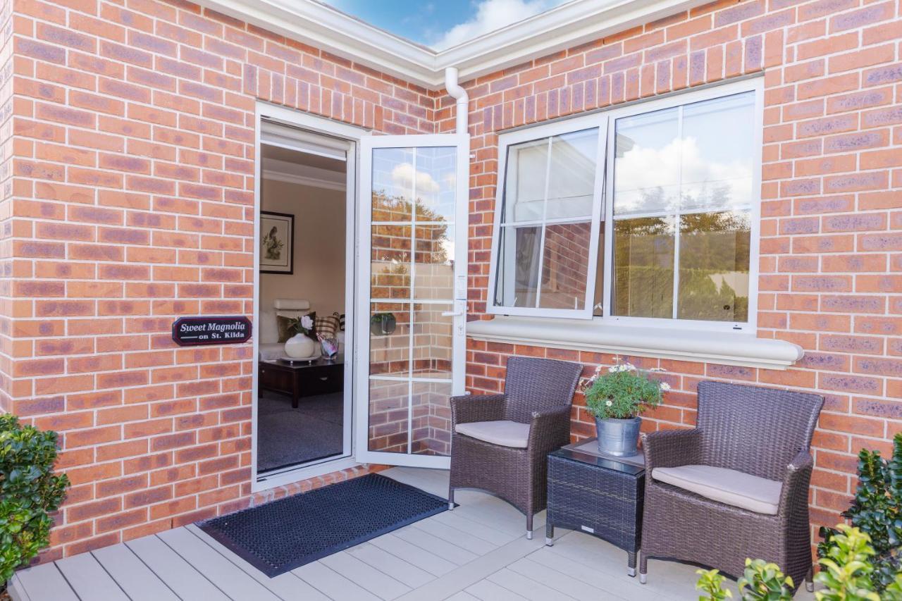 Sweet Magnolia 1 Or 2 Bedroom Suite St Kilda Cambridge With Complimentary Continental Breakfast Екстериор снимка